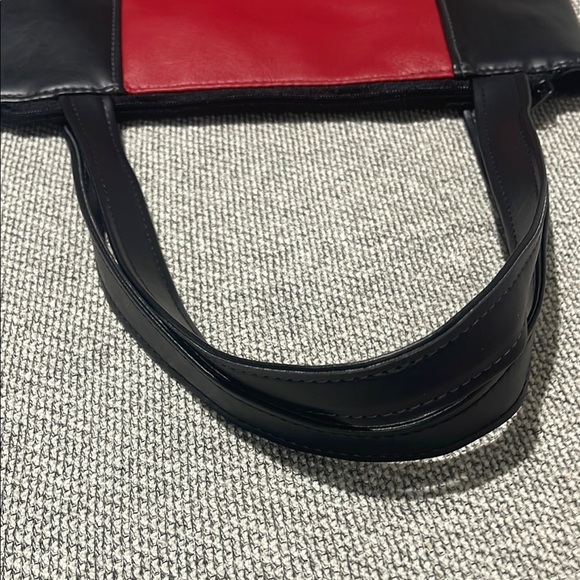 Red and Black Shoulder Bag - Picture 15 of 15